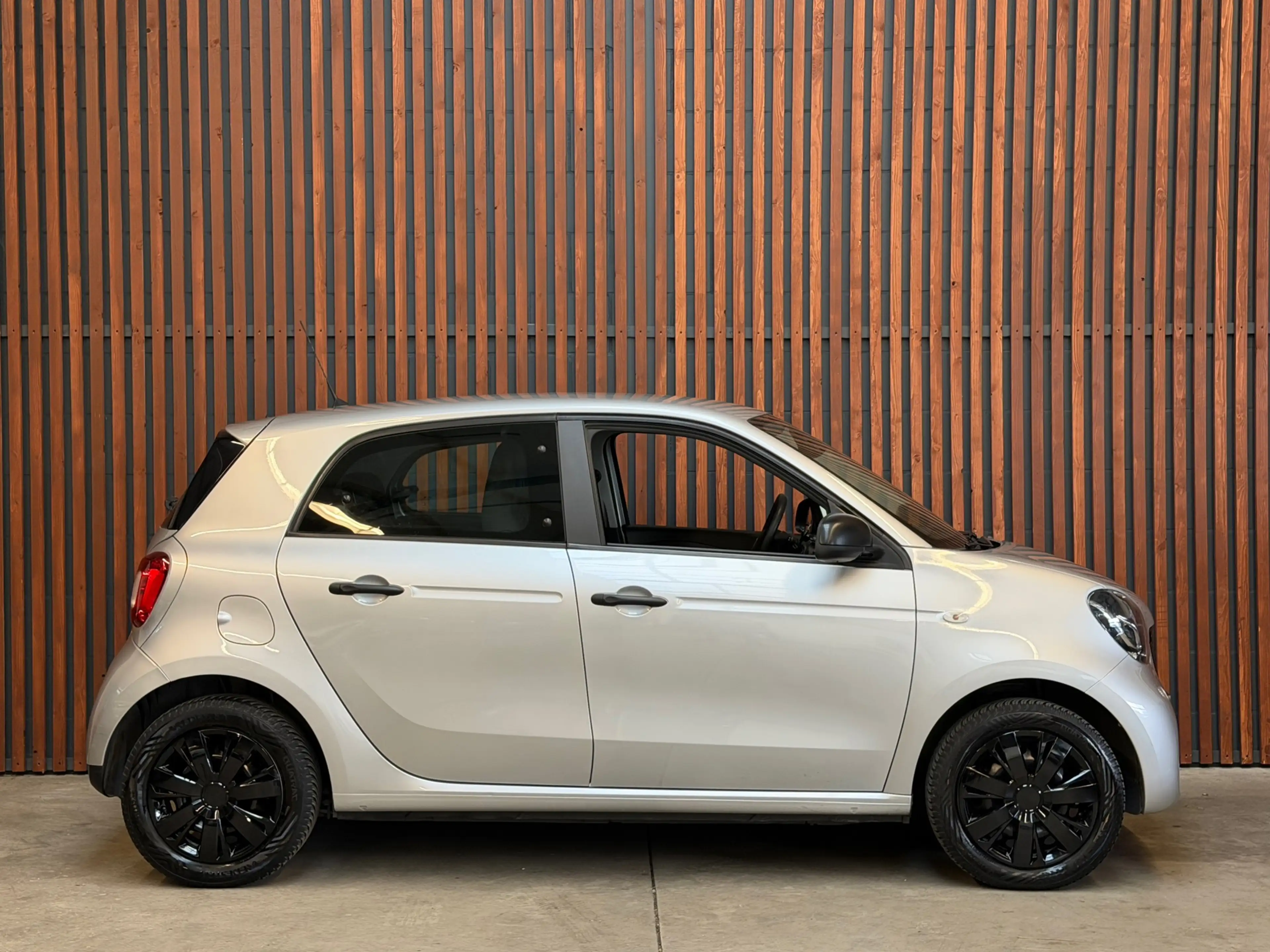 smart forFour 1.0 Pure Airco-BT/TEL-Elek.Pakket-NL Auto-NAP — photo 4