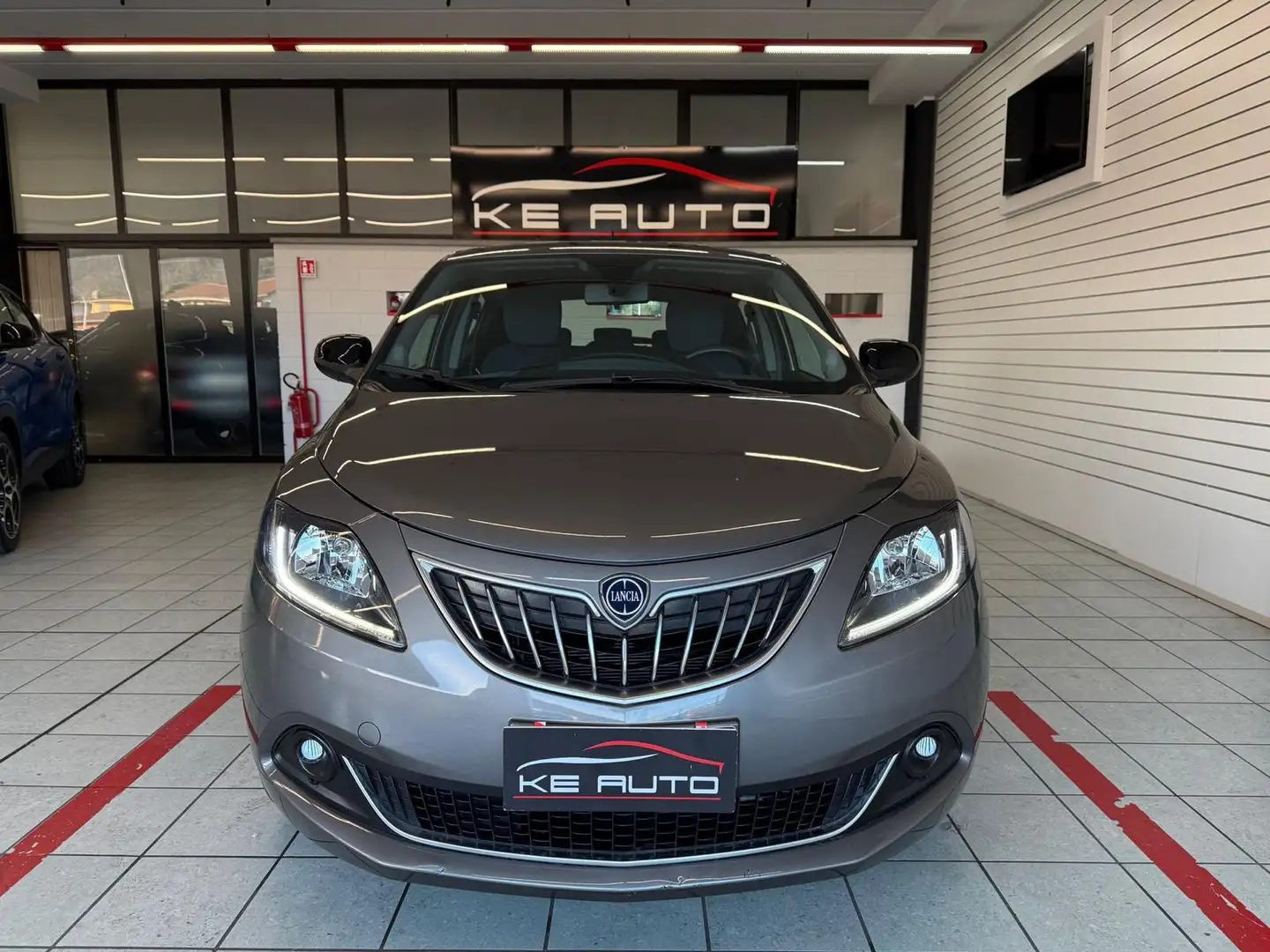 Lancia Ypsilon 1.0 firefly hybrid Silver s Gris - 2
