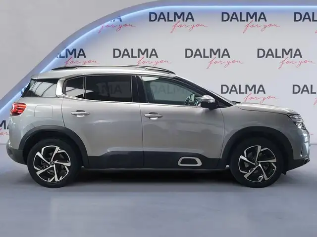 Citroen C5 Aircross view 6