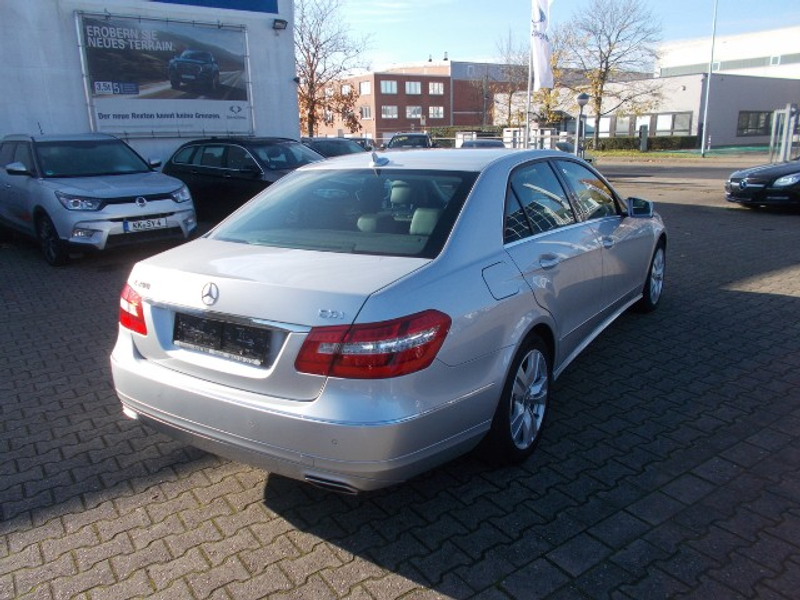 Mercedes-Benz E 200 E200 CDi Avantgarde Navi Xenon Leder PDC — photo 5