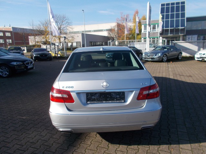 Mercedes-Benz E 200 E200 CDi Avantgarde Navi Xenon Leder PDC — photo 6