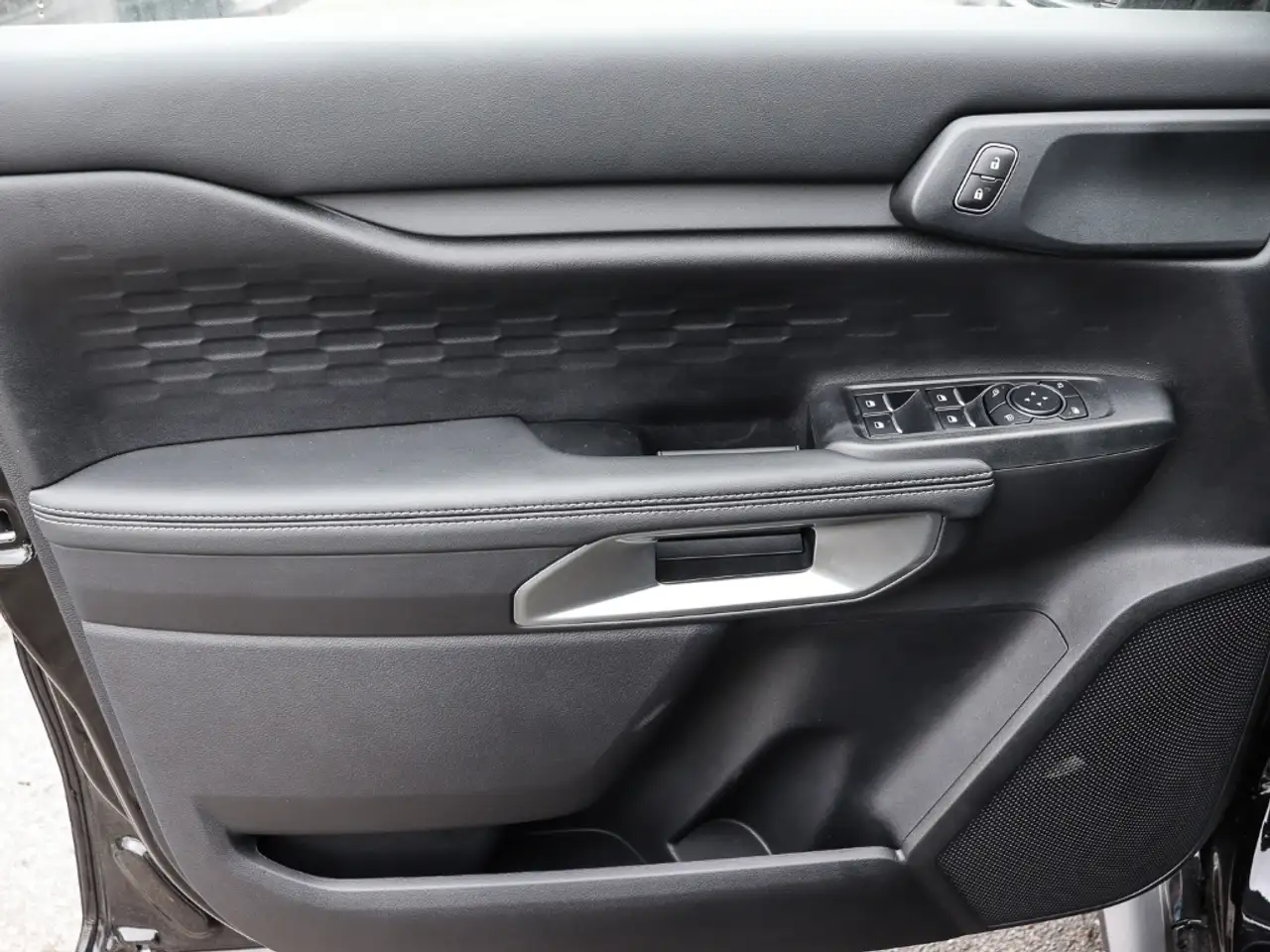Ford Ranger MS-RT 3.0 240PS Standh. Rollo 360°Audio 106 Techno 10
