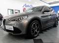 Alfa Romeo Stelvio 2.2 MJT 160 CV AT8 RW SPORT TECH Gris - thumbnail 2