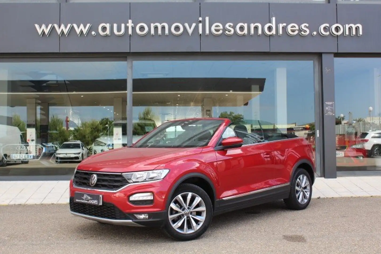 Volkswagen T-Roc Style 1.5 TSI 110kW (150cv) DSG Cabrio Rojo - 1