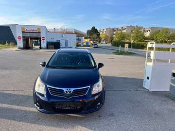 Avensis 2,0 D4-D 125 DPF Business Business
