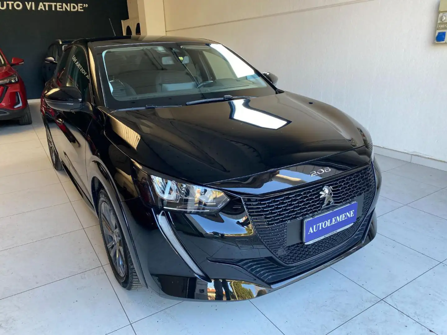Peugeot 208 motore elettrico 136 CV 5 porte Active Pack Nero - 1