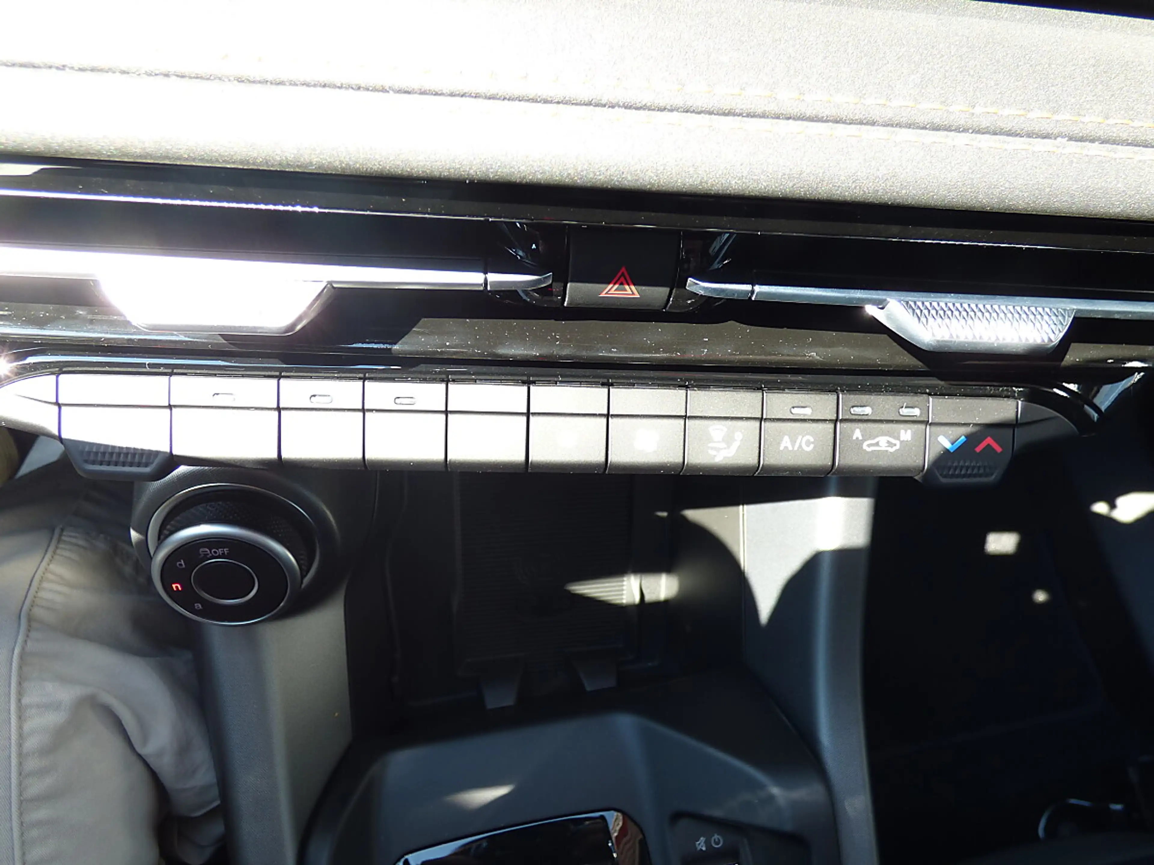 Alfa Romeo Tonale Alfa Romeo Tonale Ibrida 1.5 TI FWD — photo 14