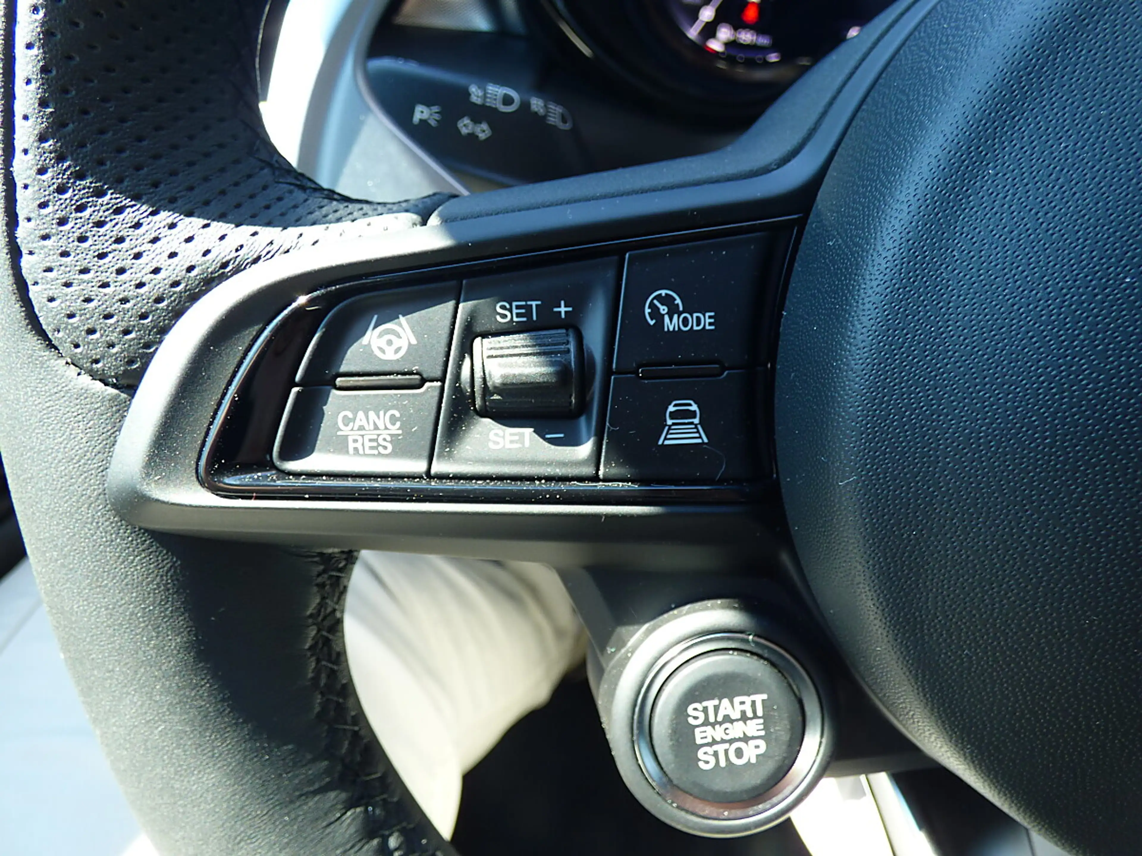 Alfa Romeo Tonale Alfa Romeo Tonale Ibrida 1.5 TI FWD — photo 10
