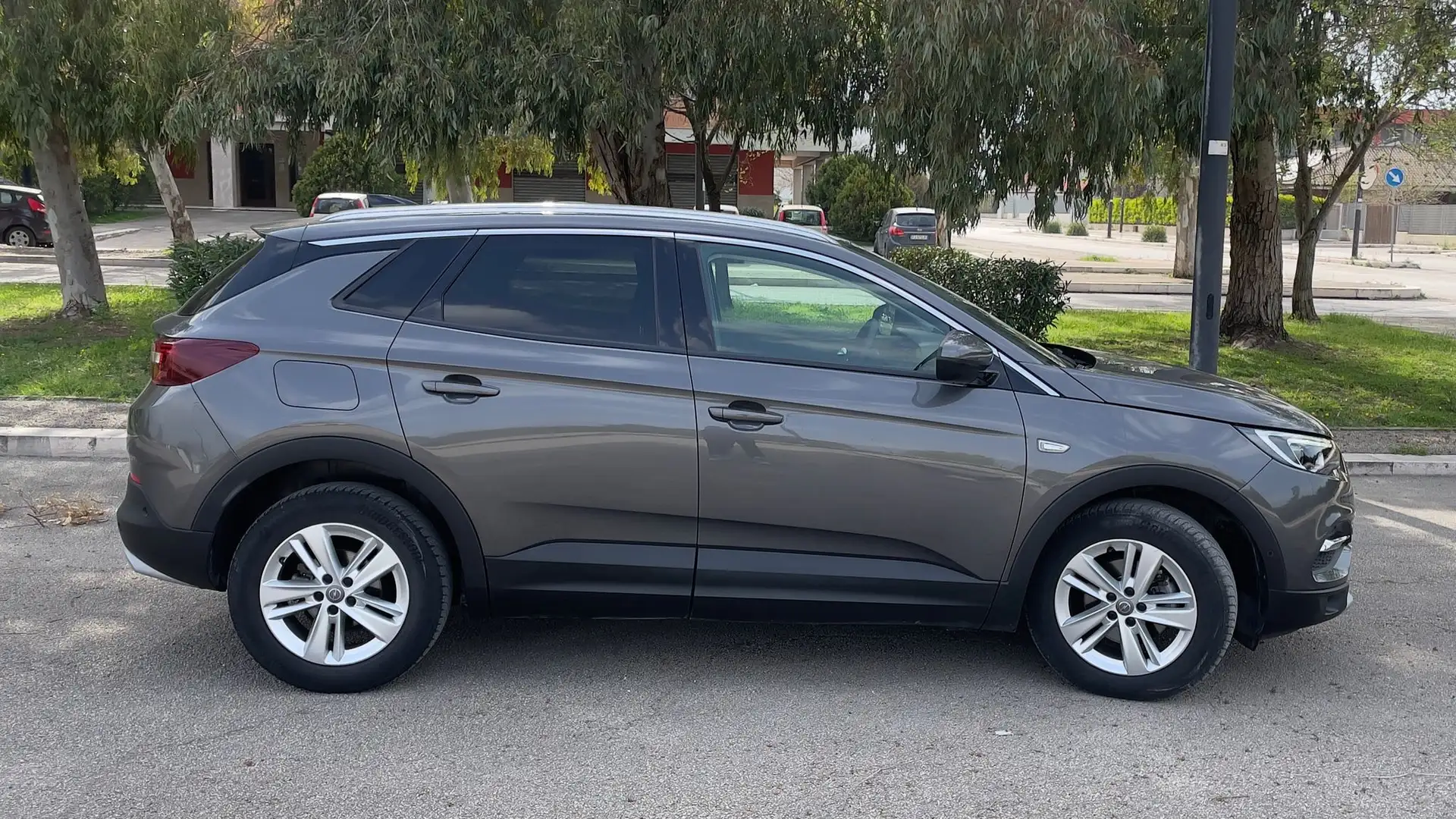Opel Grandland X 1.5 ecotec Business s&s 130cv at8 - 2