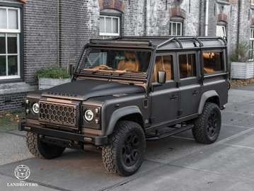 Custom Land Rover Defender