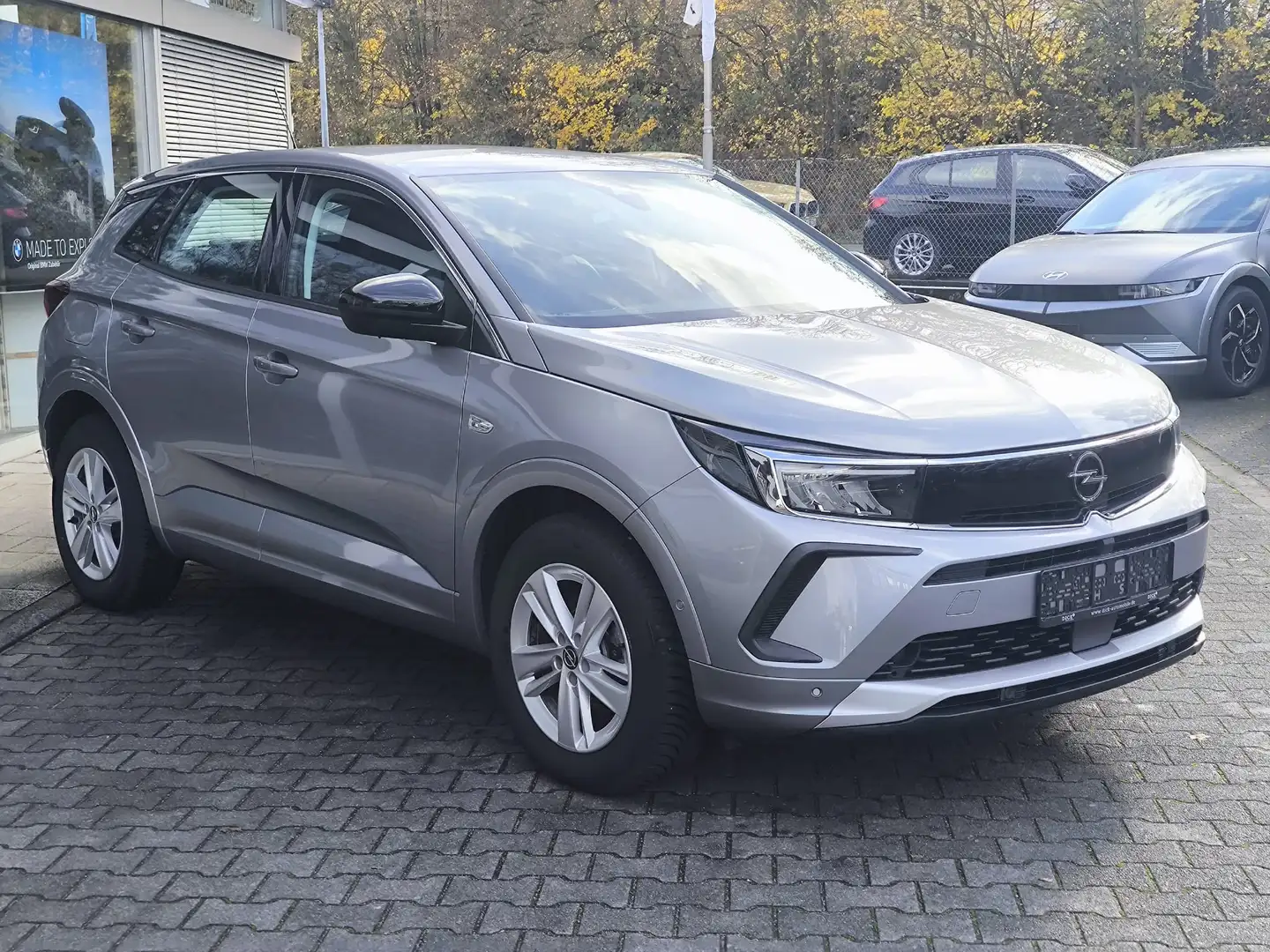 Opel Grandland X 1.2 Aut. VIRTU+NAVI+LED+SHZ+KAM+ACC+ Gris - 2