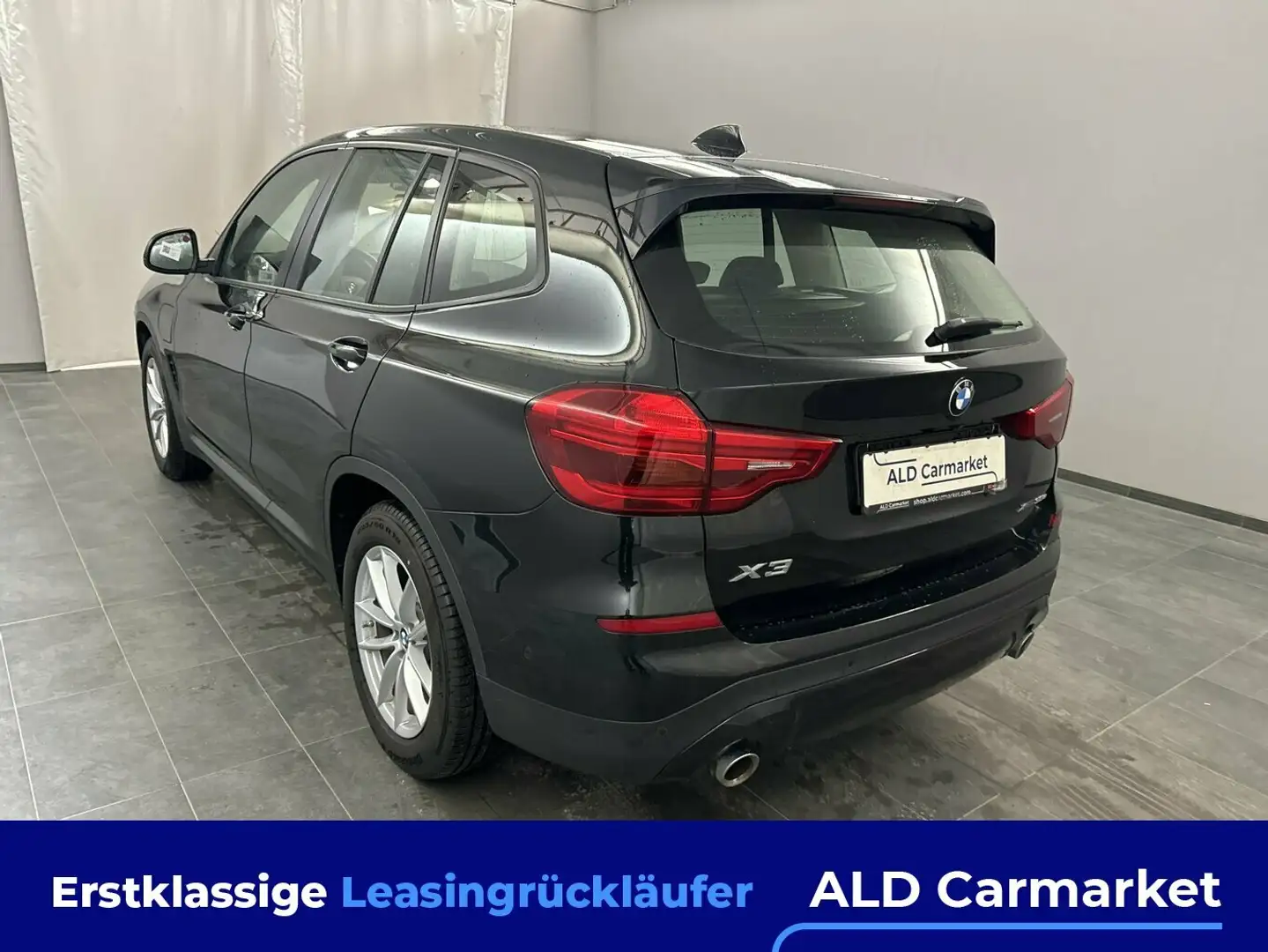 BMW X3 xDrive30e Aut. Advantage Geschlossen, 5-türig, Aut Schwarz - 2