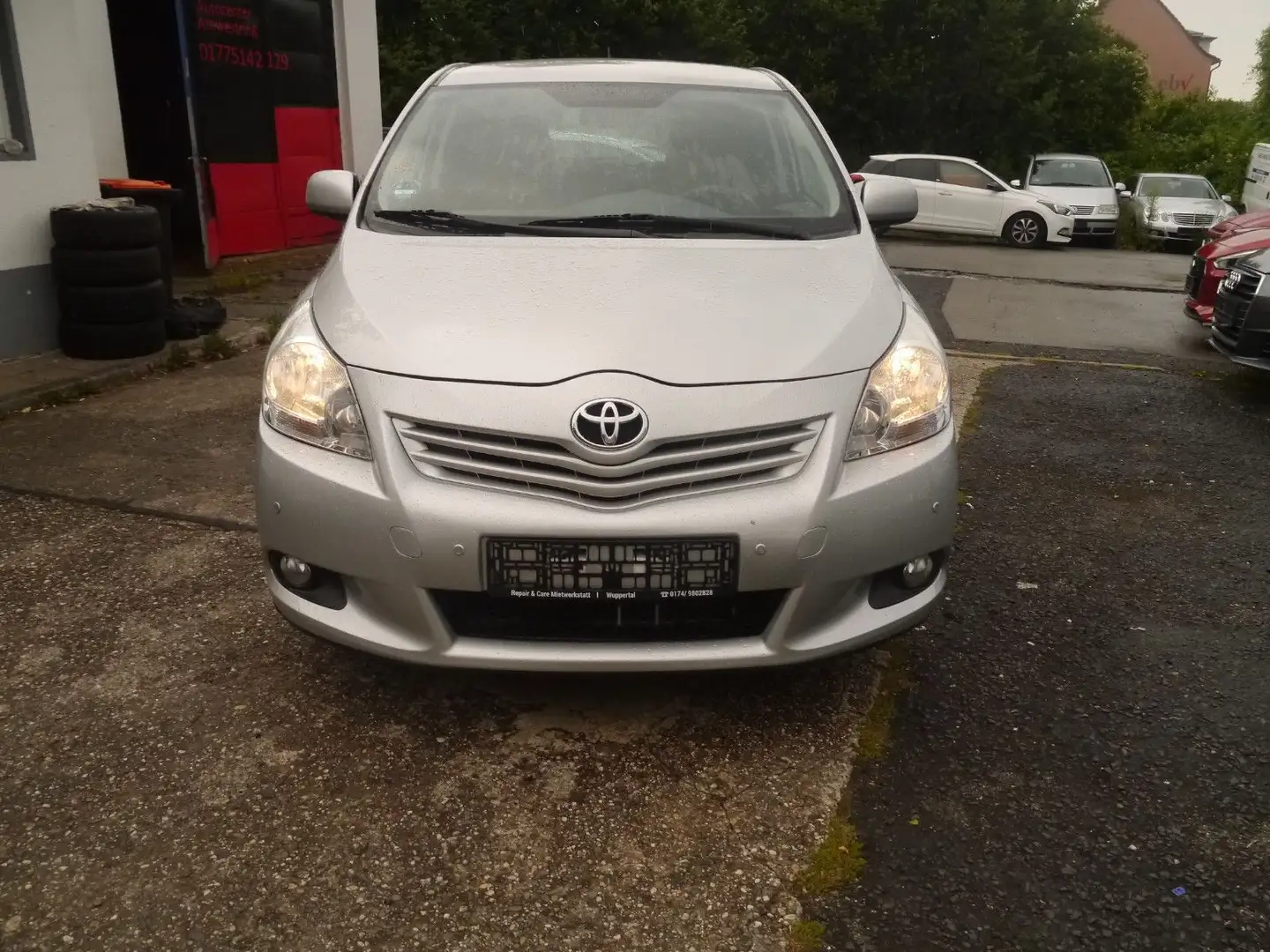 Toyota Verso Life 7Sitzer Silber - 2