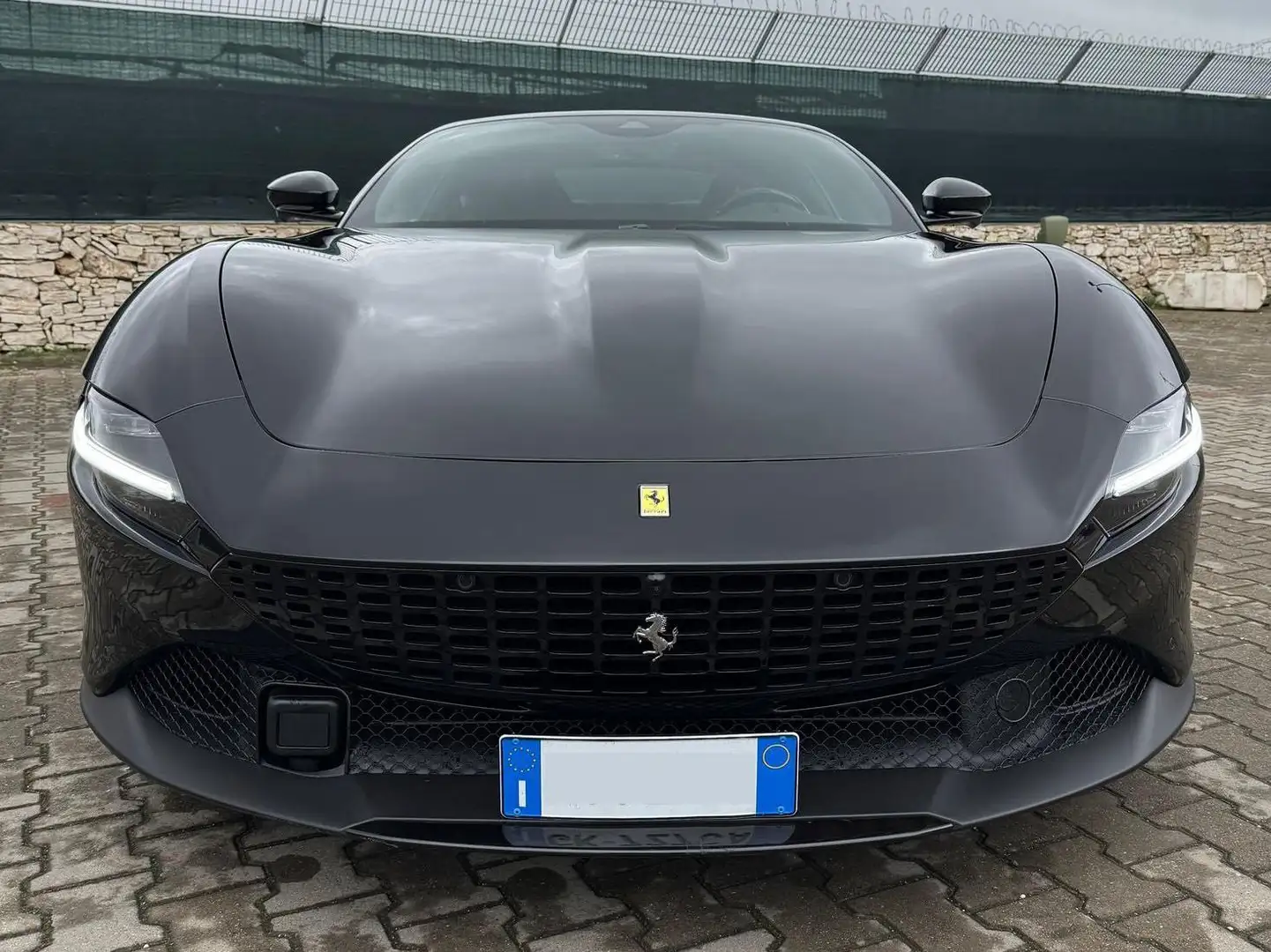 Ferrari Roma 3.9 620 CV Nero - 2
