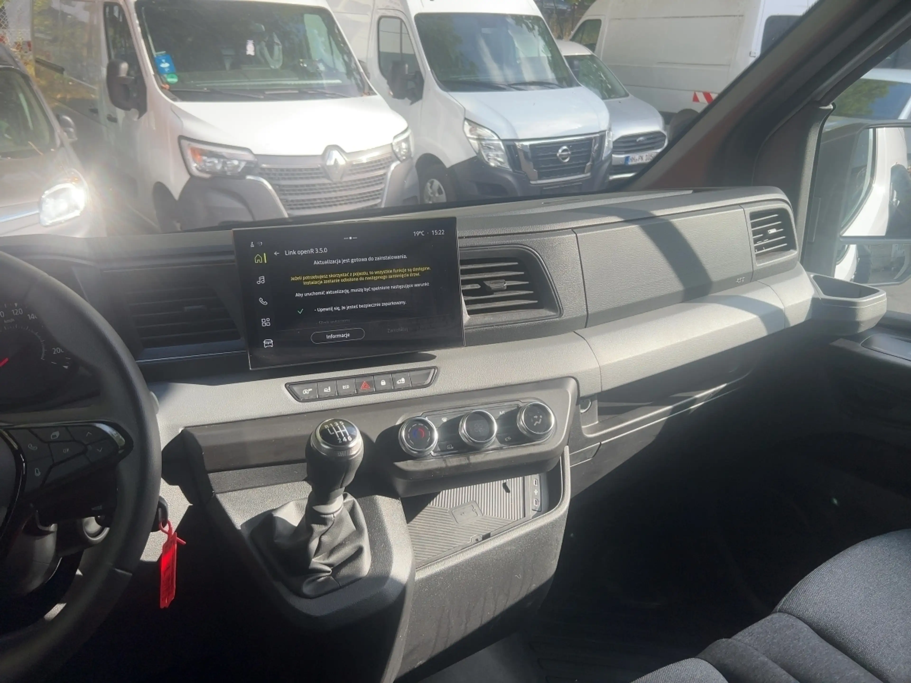 Renault Master Kasten L3H2 3,5t Blue dCi 150 E — photo 11