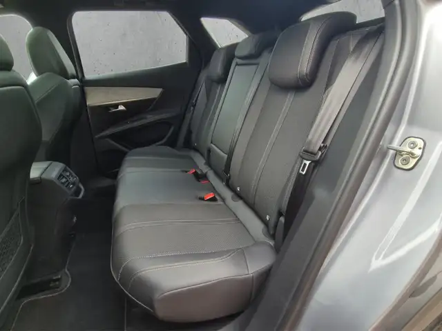 Peugeot 3008 view 8