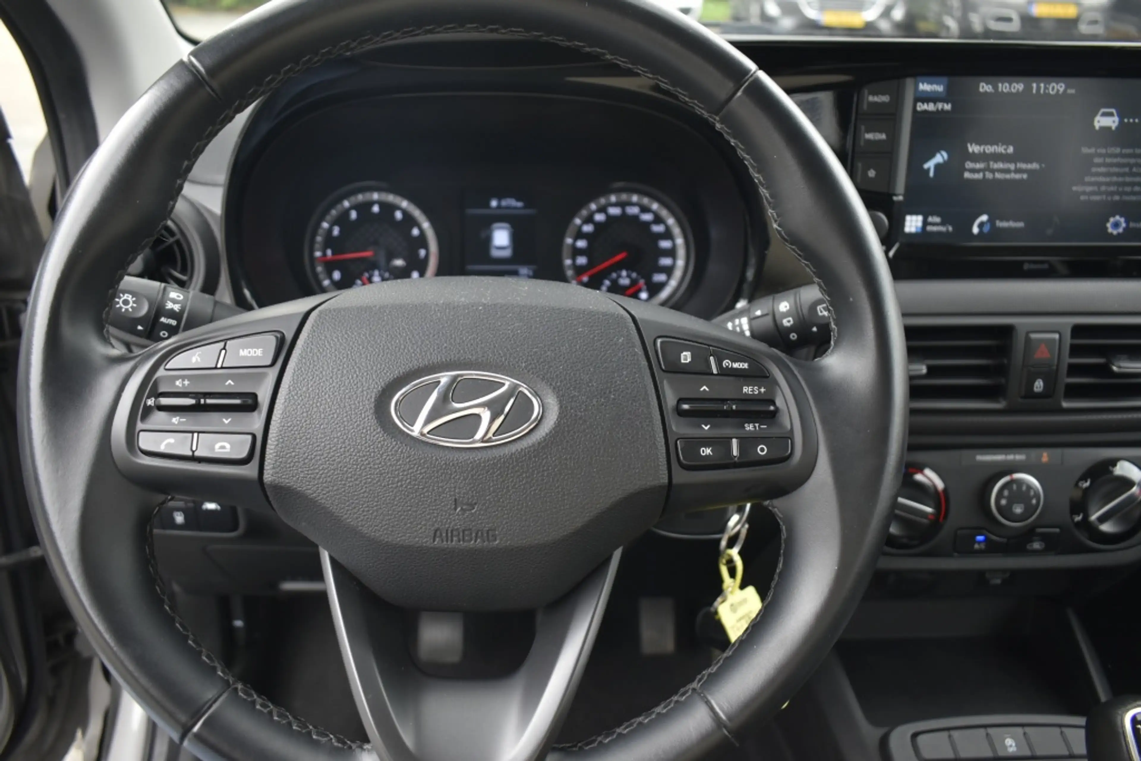 Hyundai i10 1.0-airco — photo 17