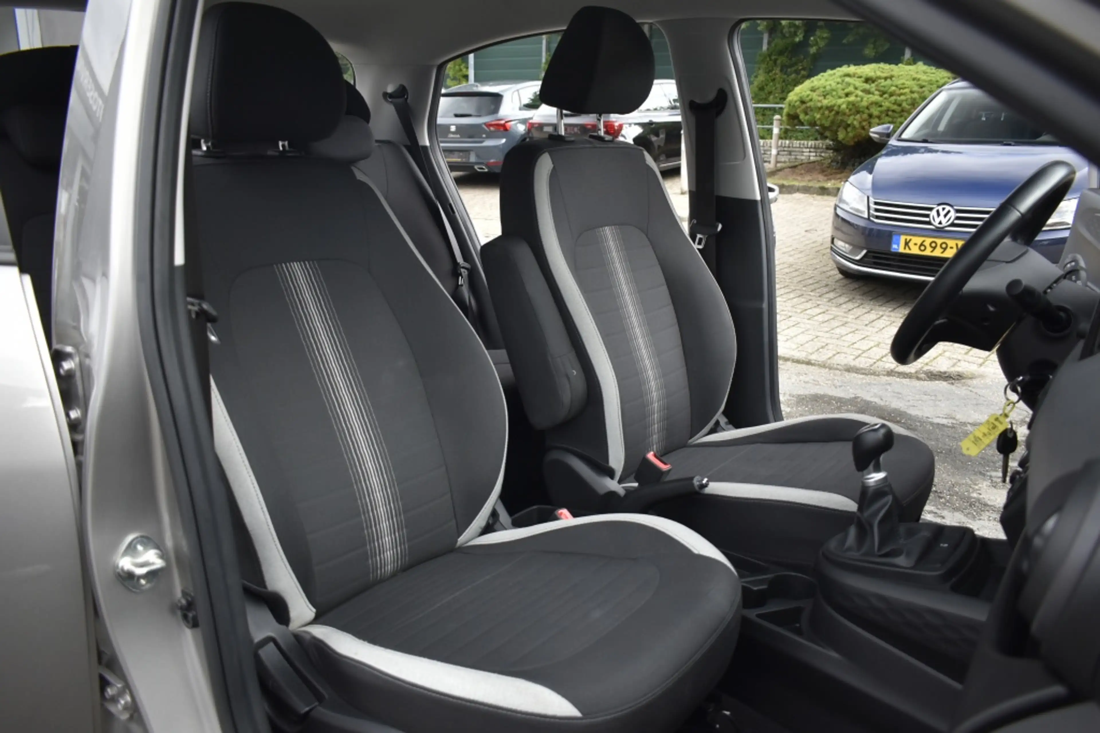 Hyundai i10 1.0-airco — photo 13