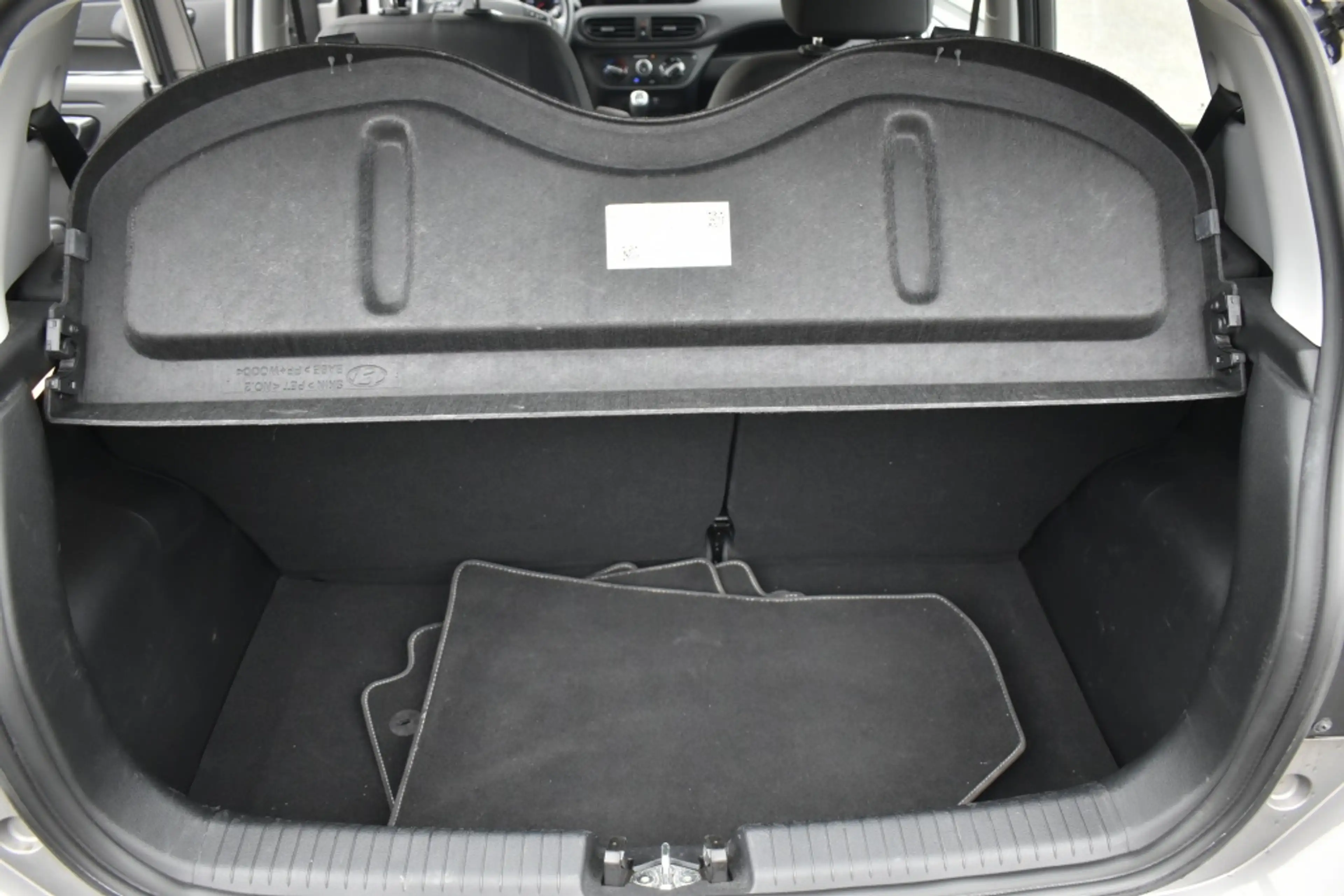 Hyundai i10 1.0-airco — photo 11