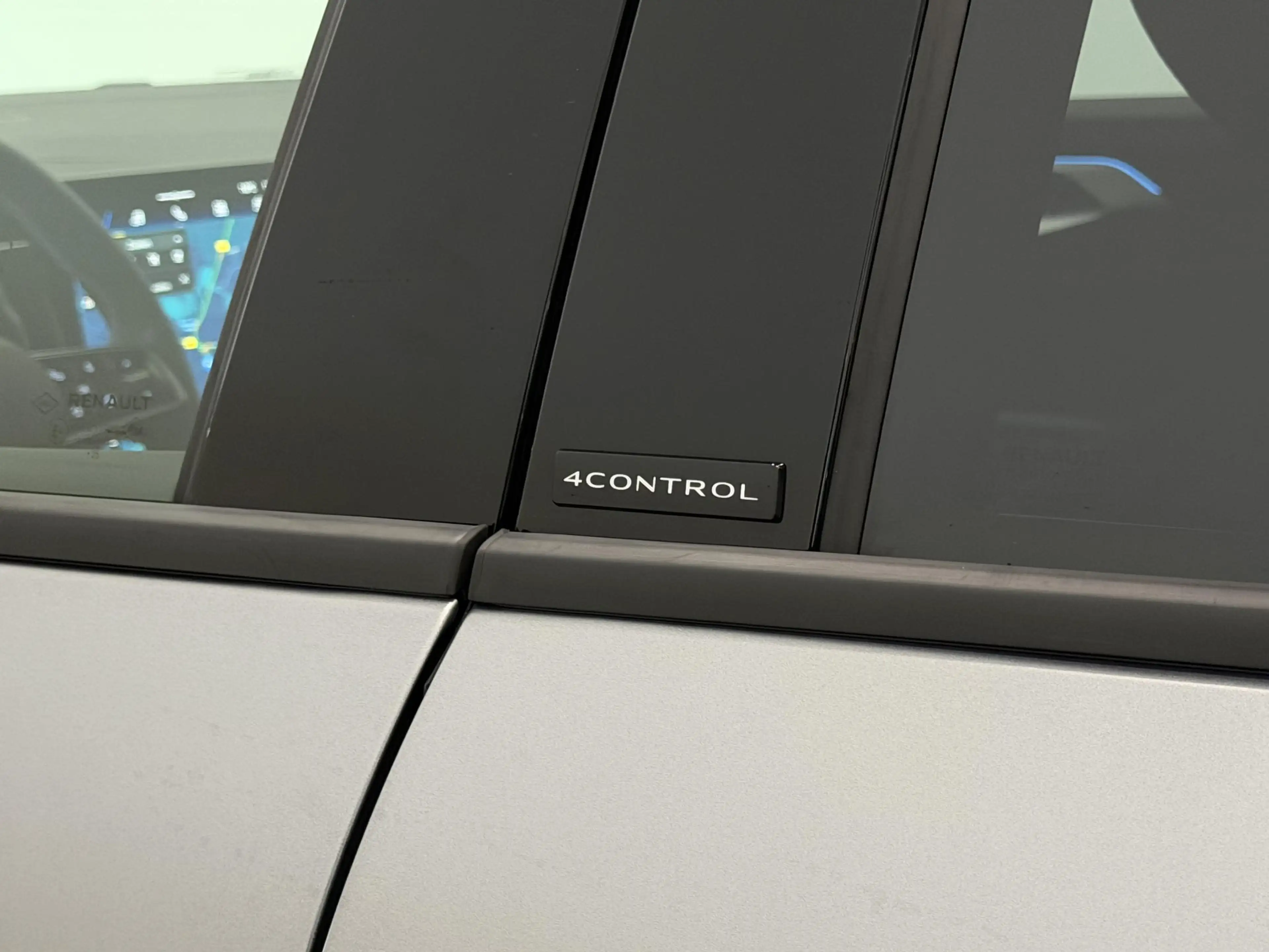 Renault Rafale 1.2 E-Tech Full Hybrid 200 Esprit Alpine | Pack Él — photo 34