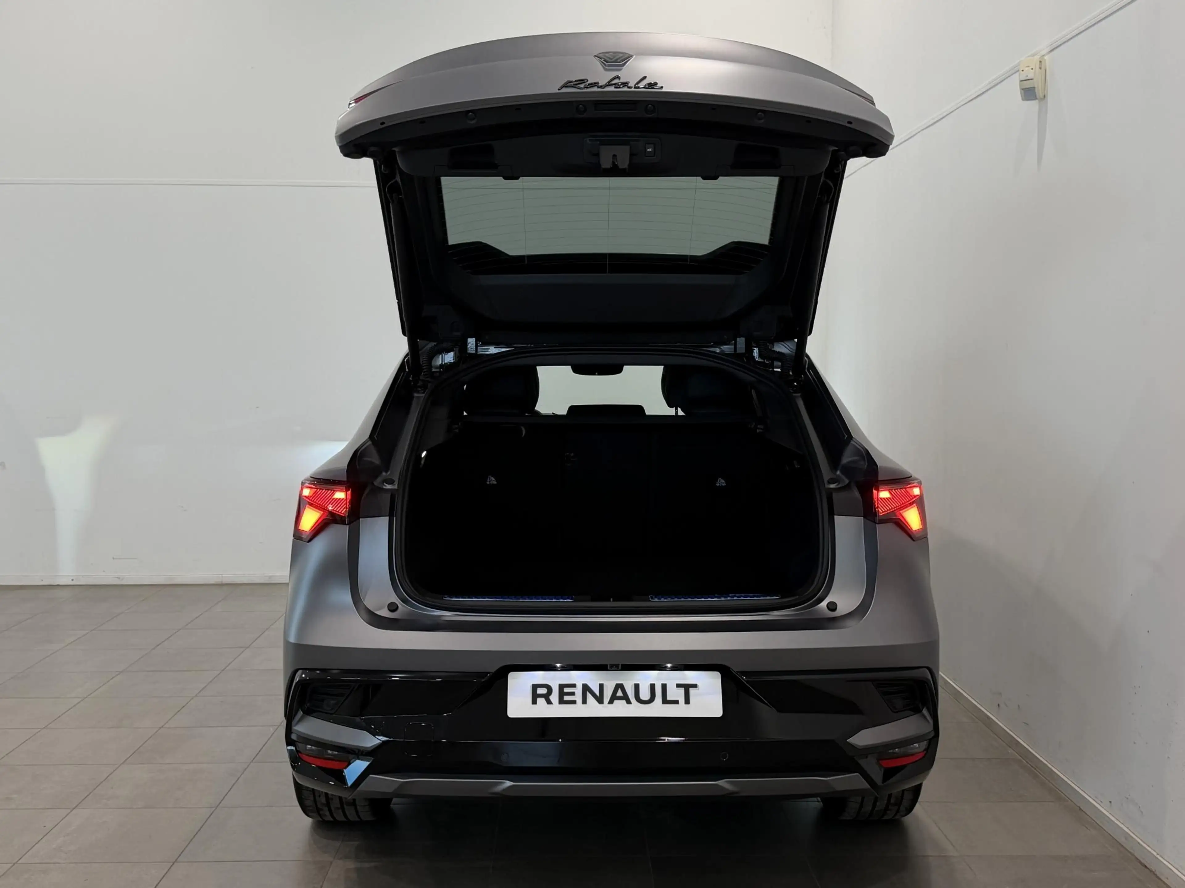 Renault Rafale 1.2 E-Tech Full Hybrid 200 Esprit Alpine | Pack Él — photo 31