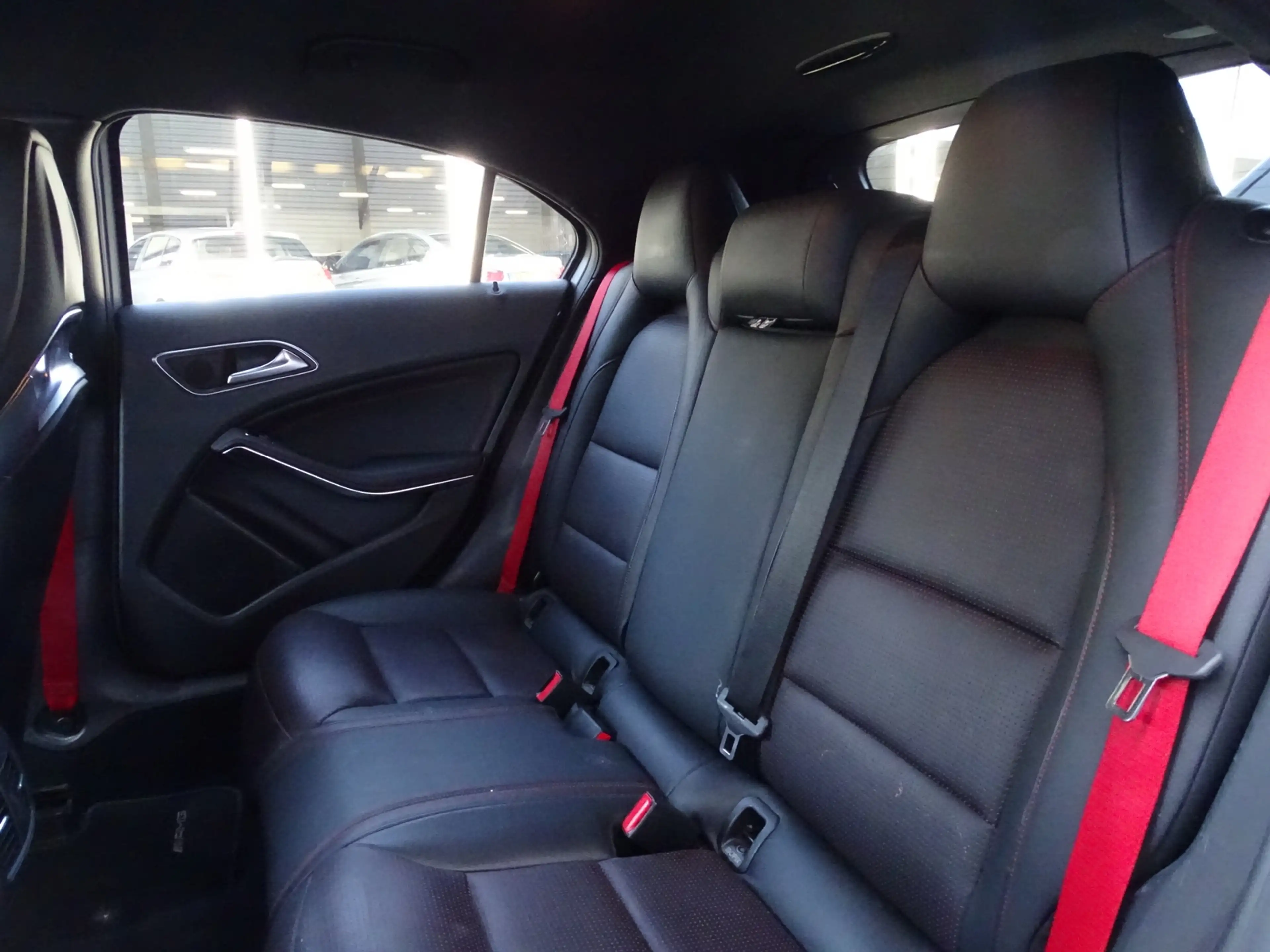 Mercedes-Benz A 45 AMG 4MATIC | Schaalstoelen | Designo Mountaingrijs Mag — photo 7