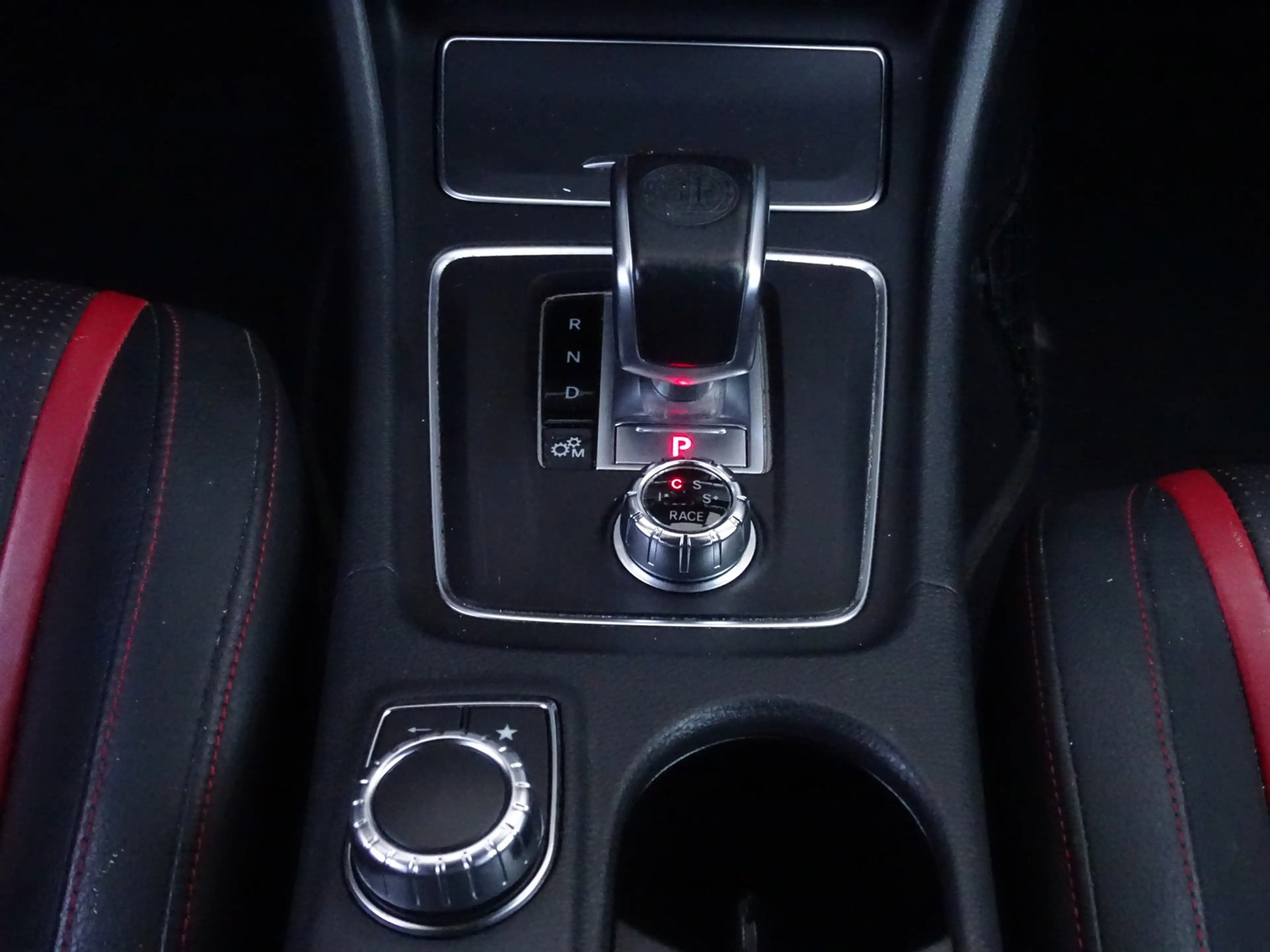 Mercedes-Benz A 45 AMG 4MATIC | Schaalstoelen | Designo Mountaingrijs Mag — photo 18