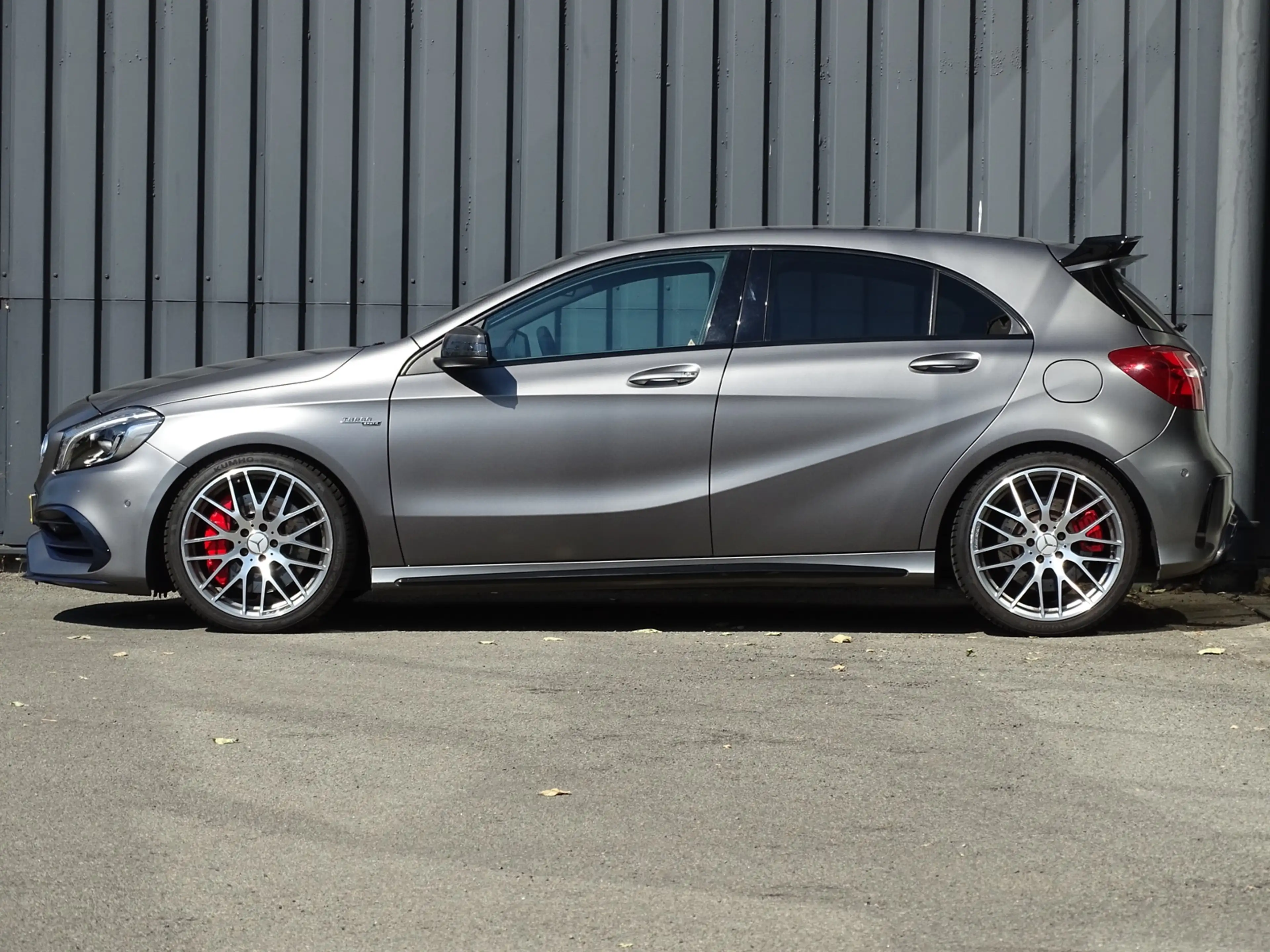 Mercedes-Benz A 45 AMG 4MATIC | Schaalstoelen | Designo Mountaingrijs Mag — photo 2