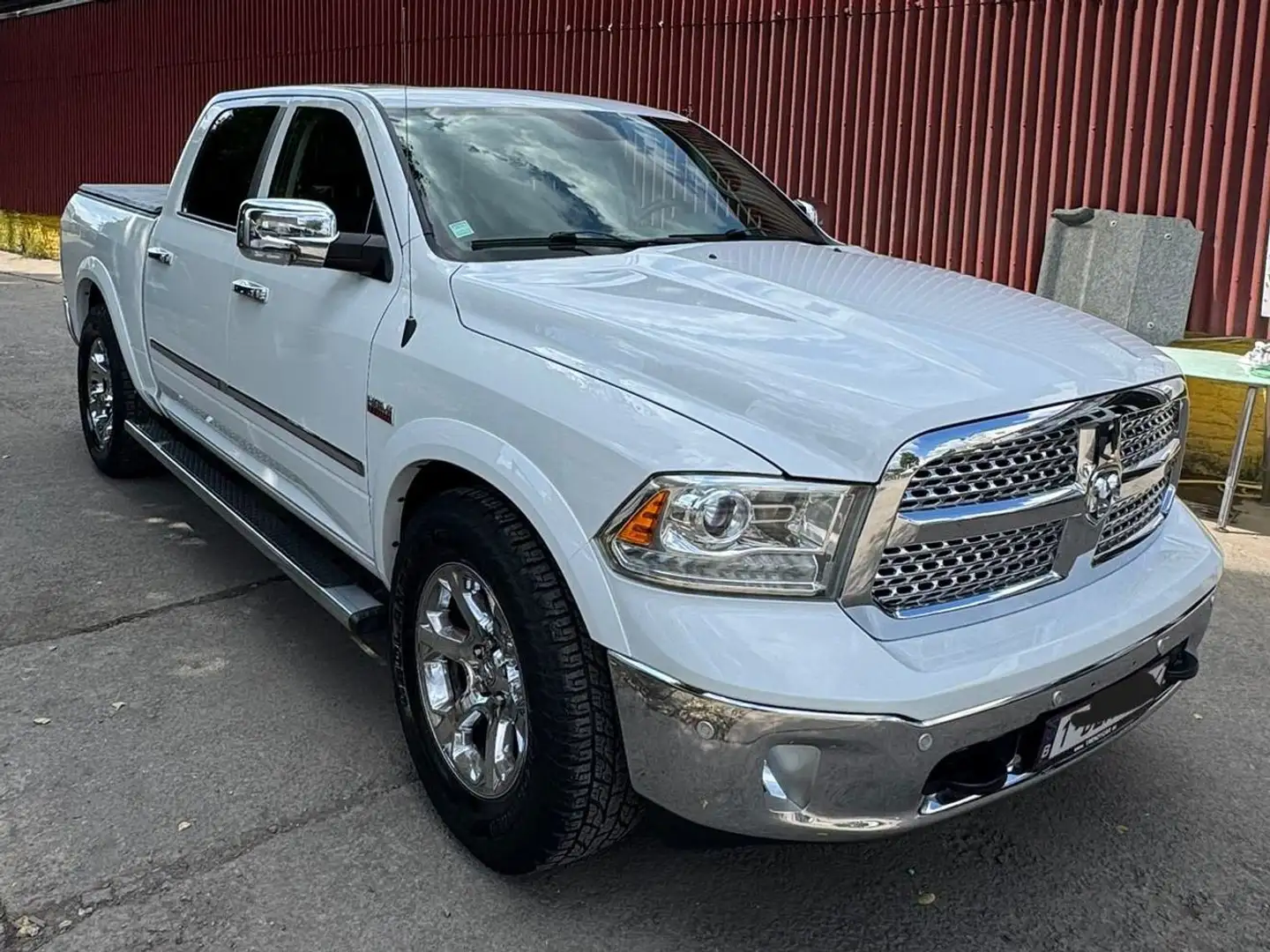 Dodge RAM Wit - 1