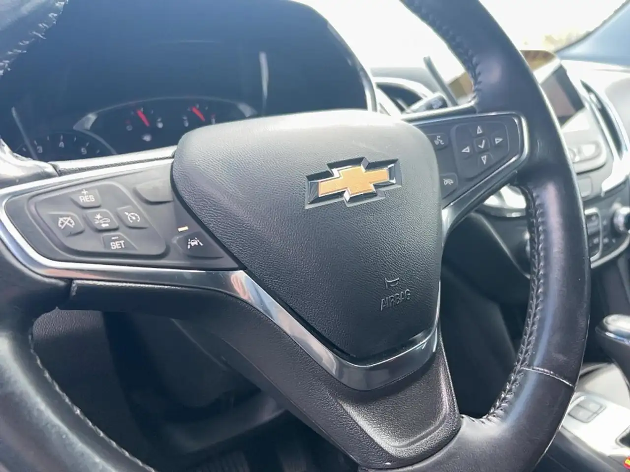 Chevrolet Equinox снимка Chevrolet Equinox