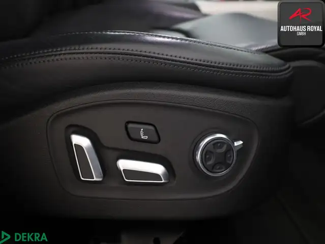 Audi A6 view 12