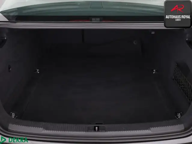 Audi A6 view 14