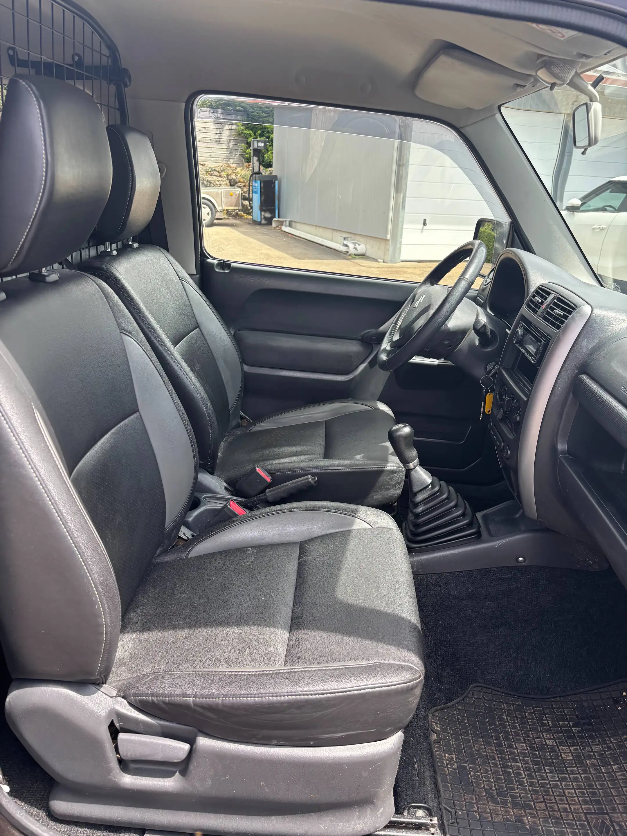 Suzuki Jimny Jimny Style Ranger , 4WD , AHK , Klima , LM-Räder , ZV — photo 14