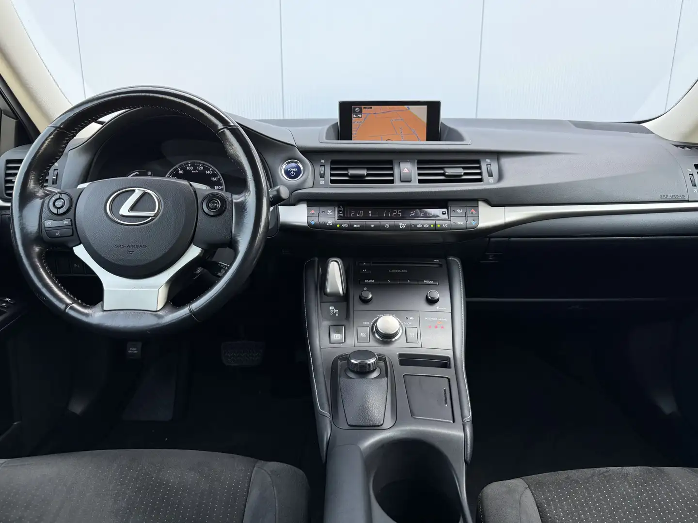 Lexus CT 200h Automaat Trekhaak/Navigatie/Cruise. Alb - 2