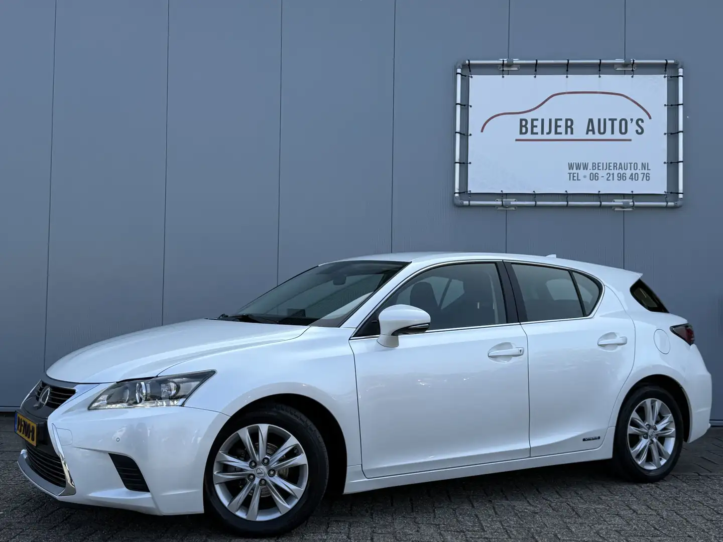 Lexus CT 200h Automaat Trekhaak/Navigatie/Cruise. Blanc - 1
