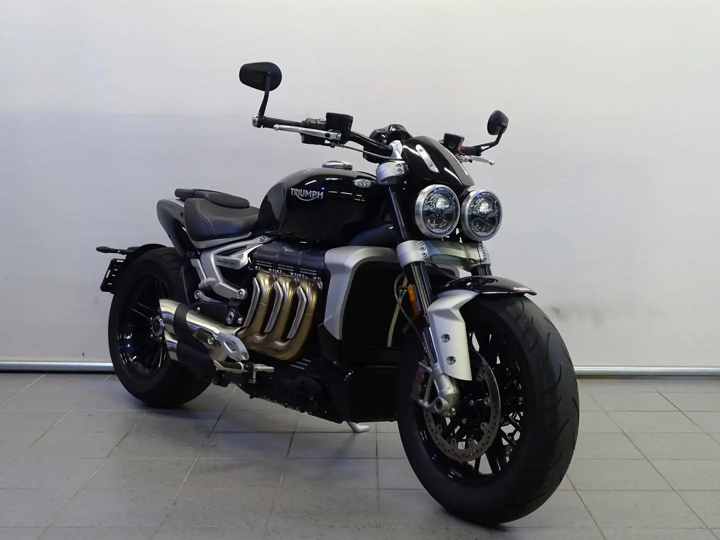 Triumph ROCKET III R Zwart - 2