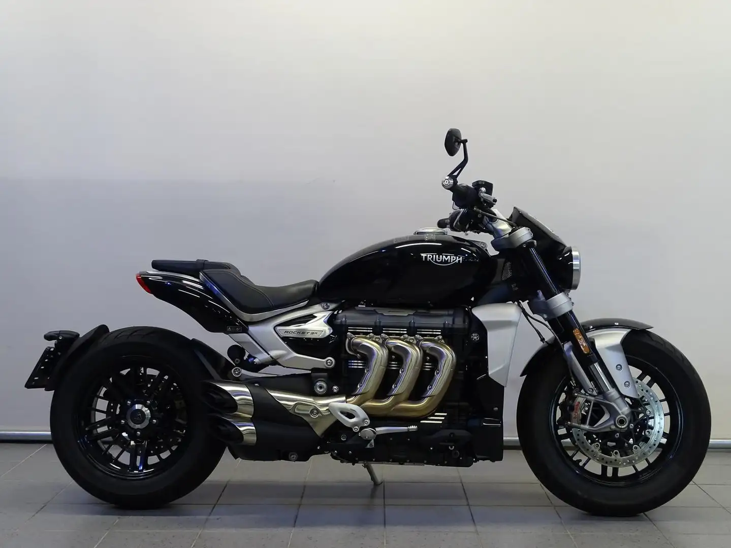 Triumph ROCKET III R Zwart - 1