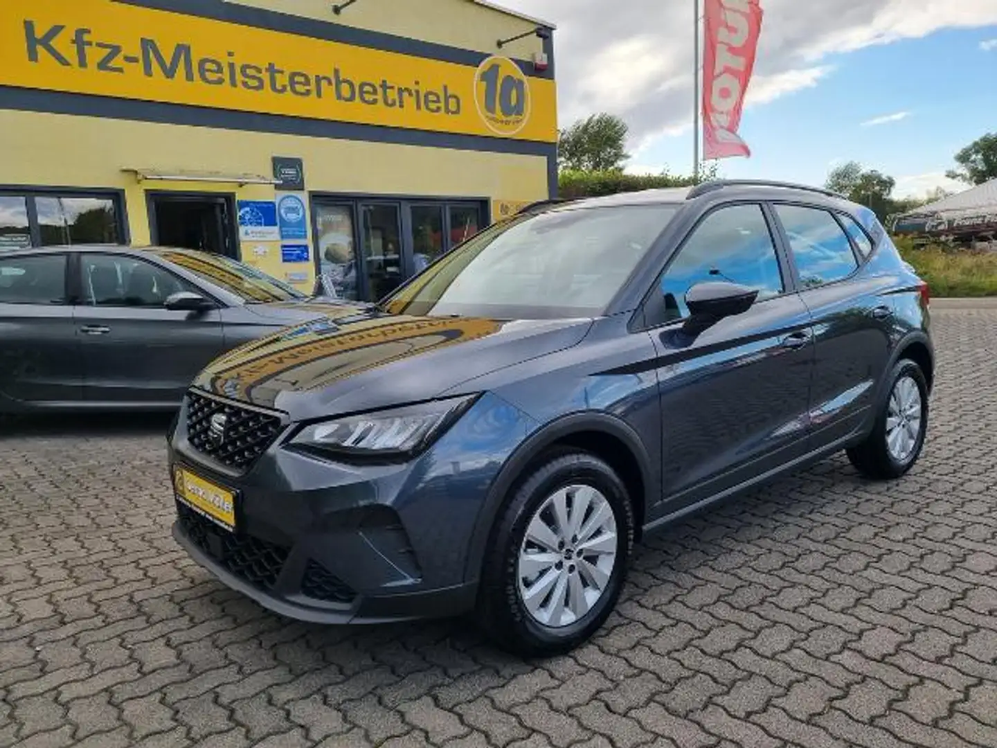 SEAT Arona 1.0 TSI STYLE ALU PDC SHZ Full Link 5J. Garantie Grau - 2