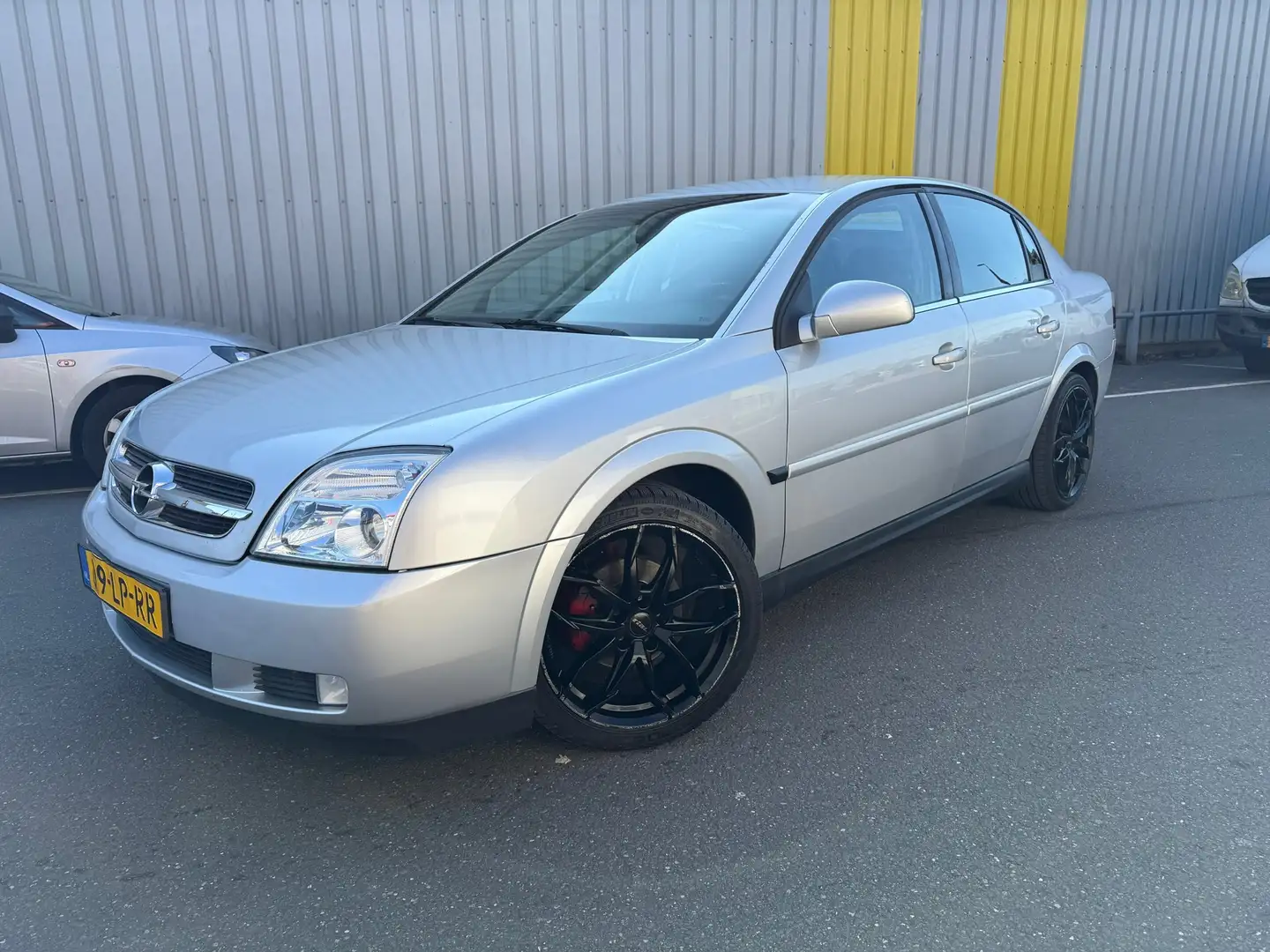 Opel Vectra 2.2-16V Elegance / NAP / NWE APK / SP VLG / Grijs - 1