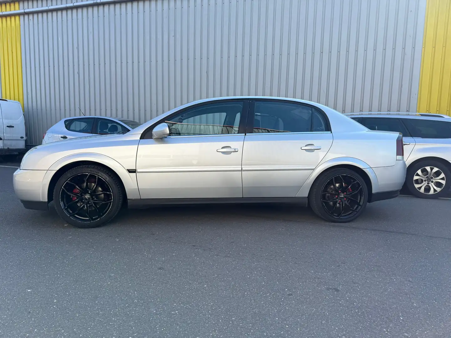 Opel Vectra 2.2-16V Elegance / NAP / NWE APK / SP VLG / Grijs - 2