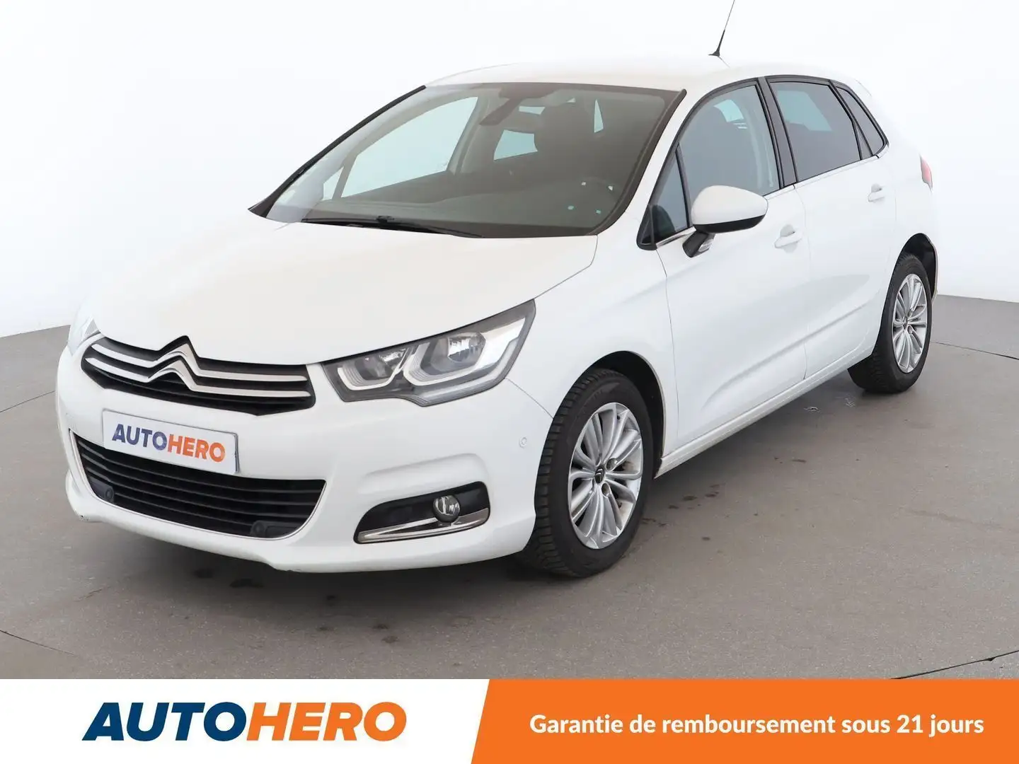 Citroen C4 1.6 Blue-HDi Millenium Blanc - 1