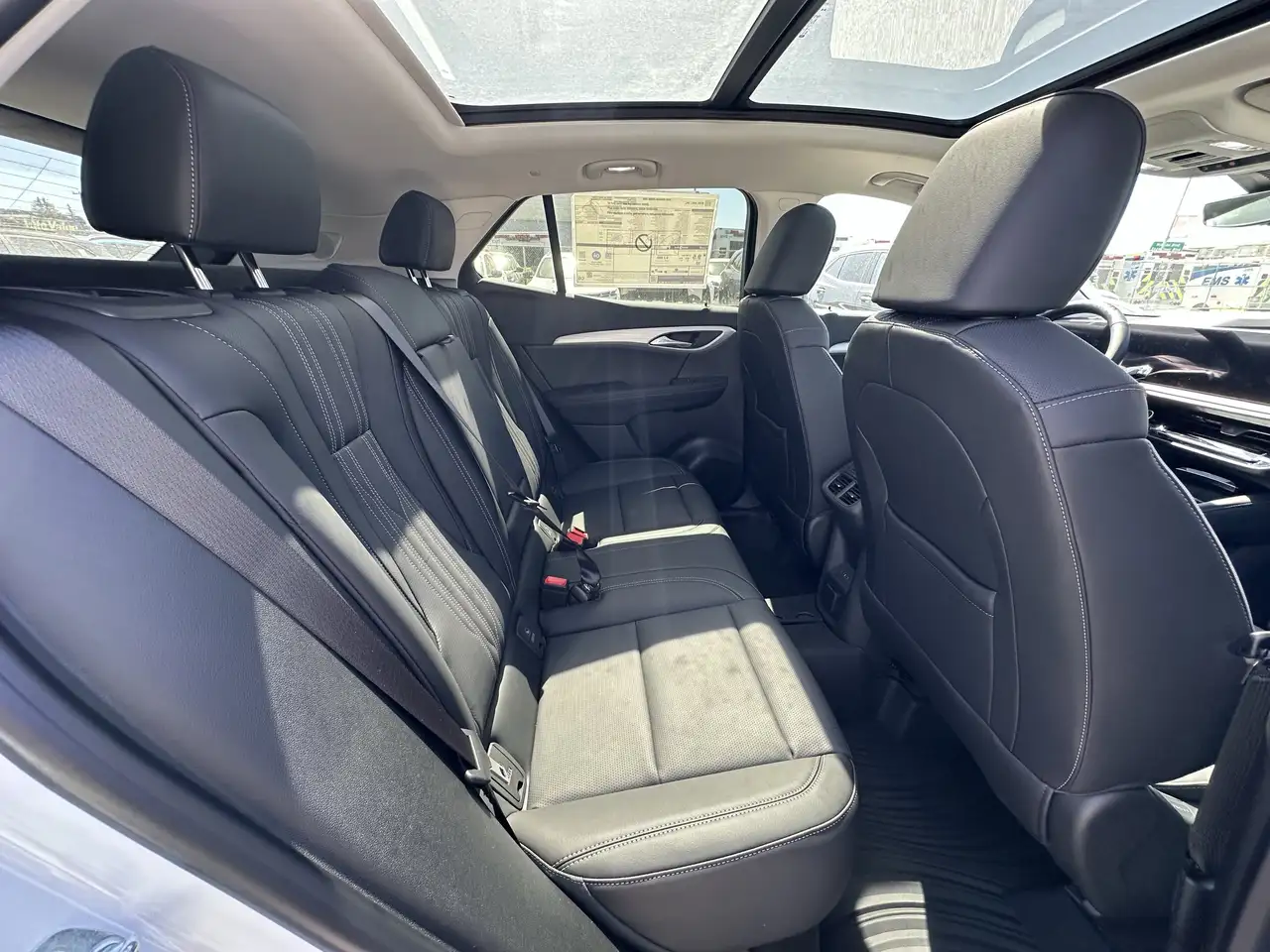 Buick Envision снимка Buick Envision