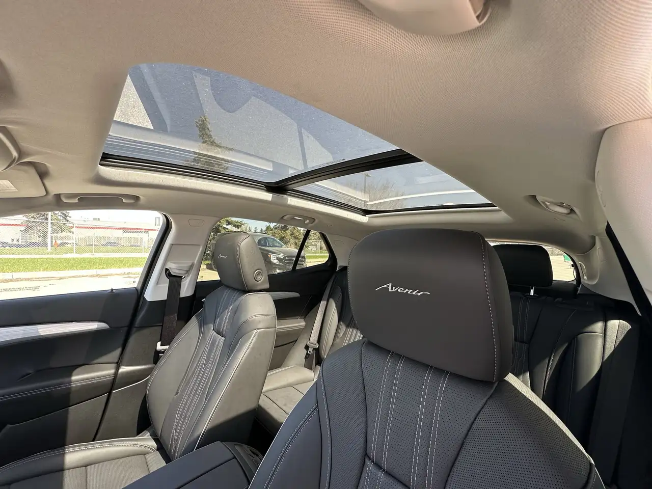 Buick Envision снимка Buick Envision