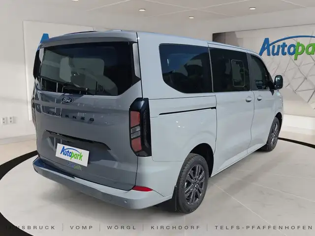 Ford Tourneo Custom Limited 320 L1 Ansicht 8