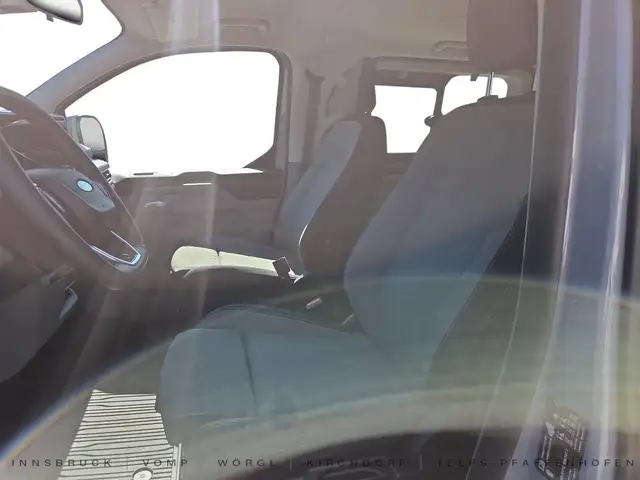 Ford Tourneo Custom Limited 320 L1 Ansicht 17