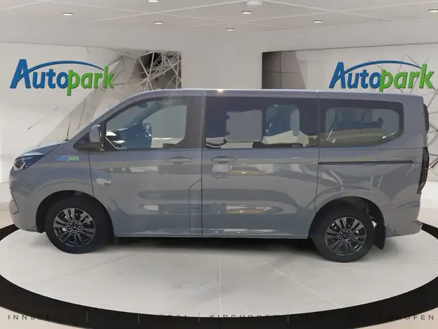 Ford Tourneo Custom Limited 320 L1 Ansicht 4