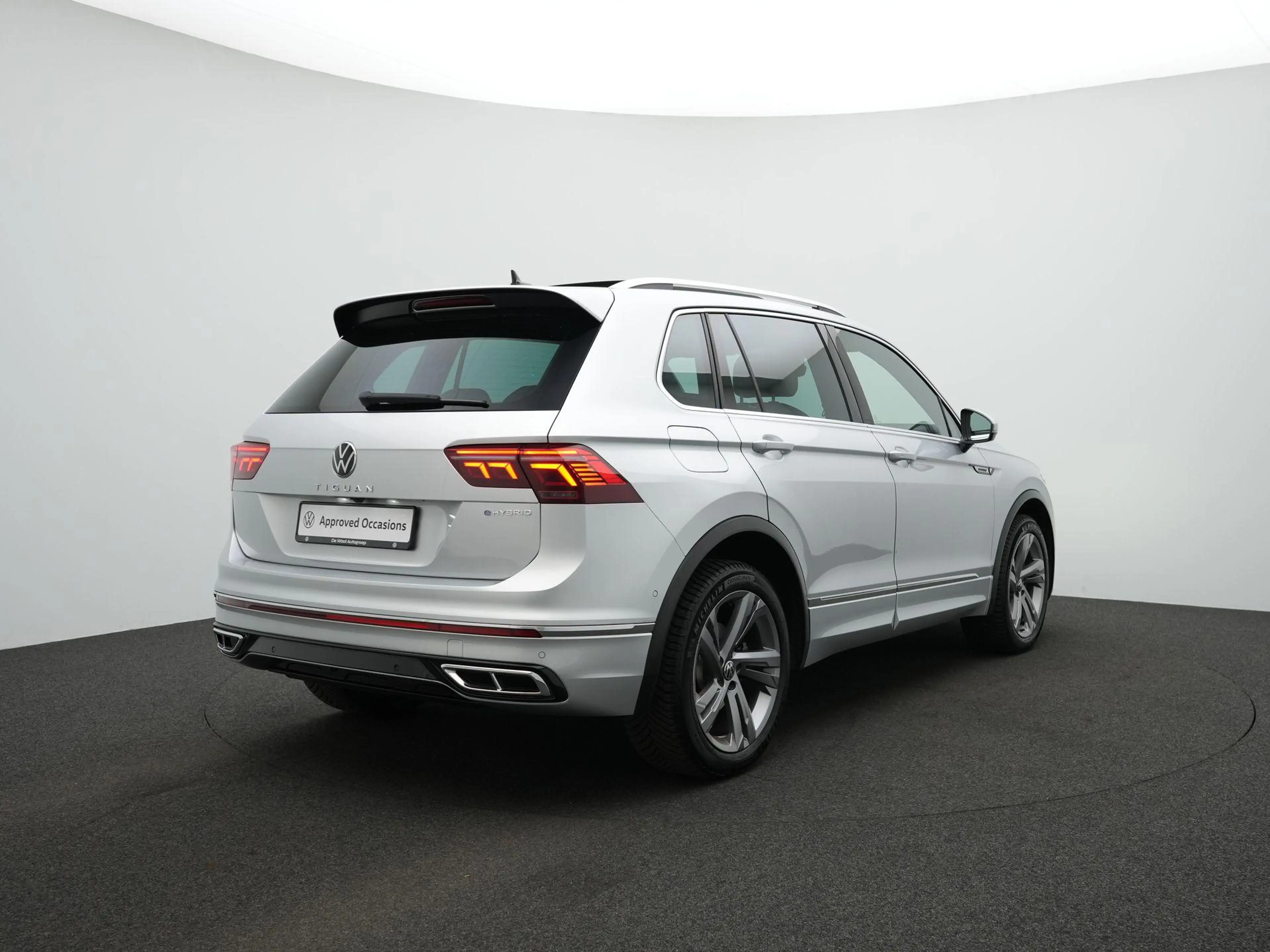 Volkswagen Tiguan 1.4 TSI 245pk eHybrid R-Line Business | Matrix LED — photo 5