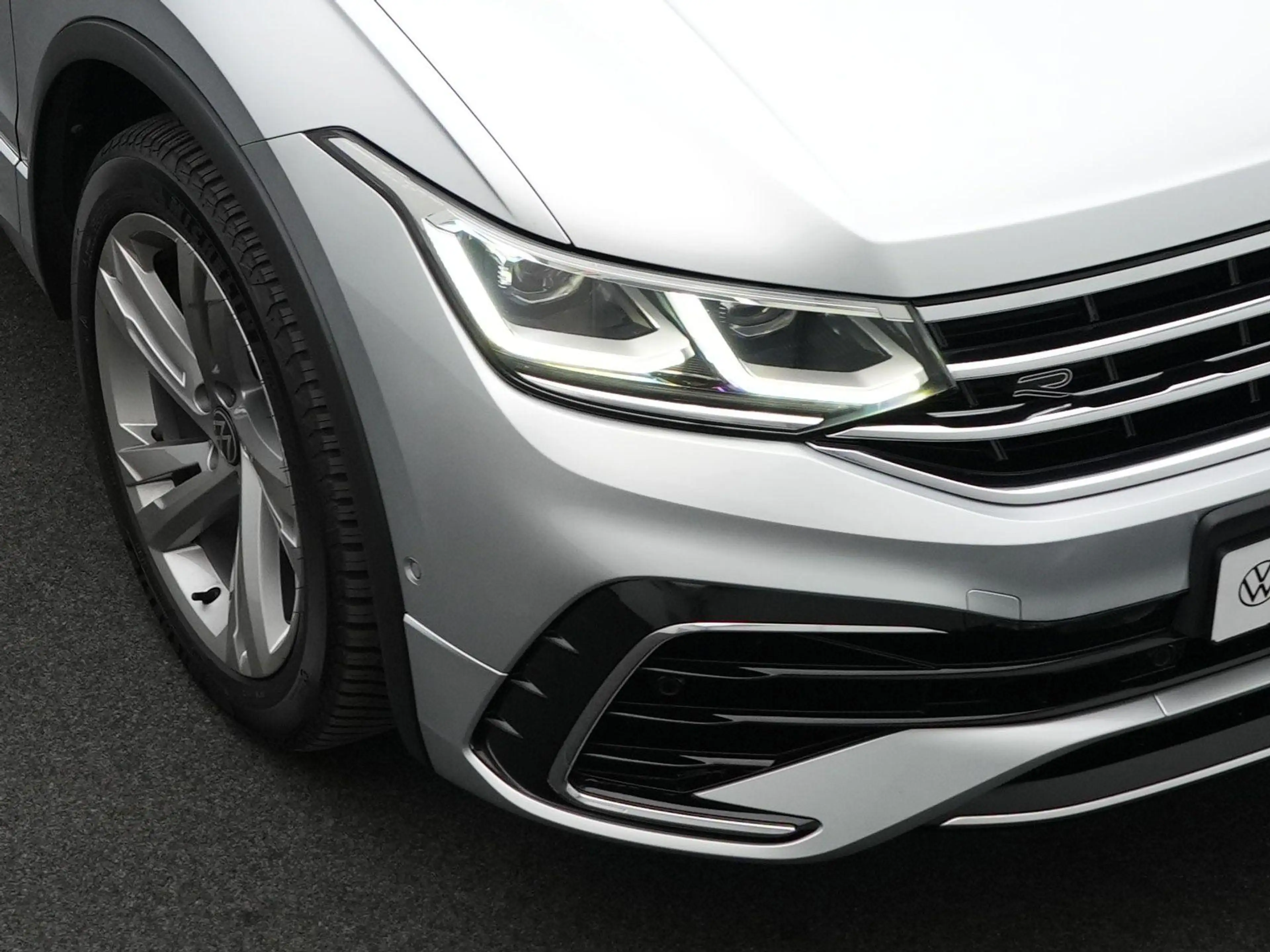 Volkswagen Tiguan 1.4 TSI 245pk eHybrid R-Line Business | Matrix LED — photo 14