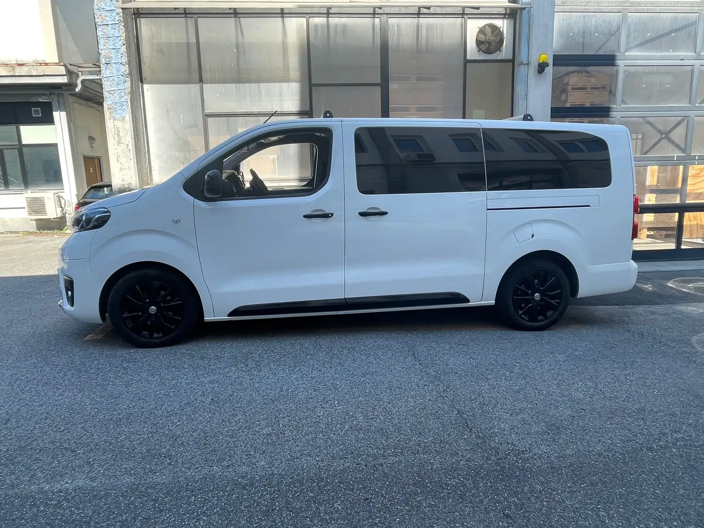 Toyota Proace Verso 2.0D 180A L2 BLACK EDITION Bianco - 2