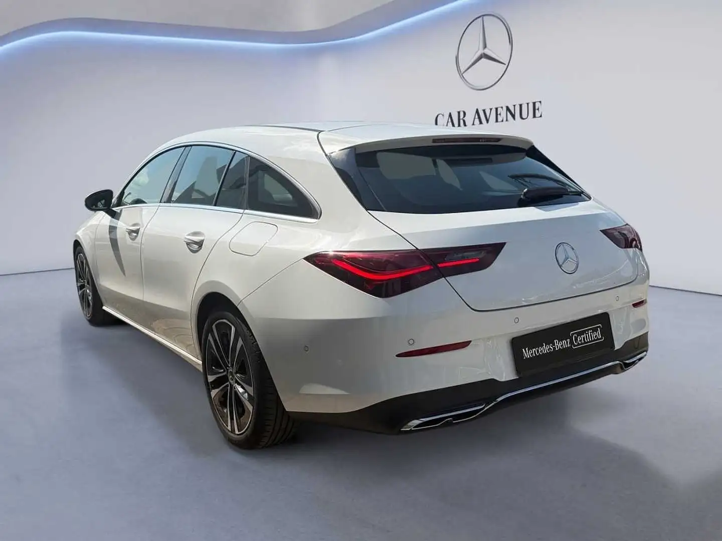 Mercedes-Benz CLA 180 d Shooting Brake Luxury Line Wit - 2